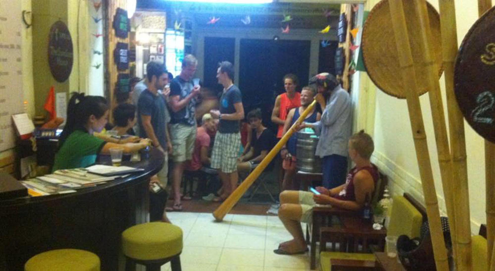 Hanoi Massive Hostel Eksteriør bilde