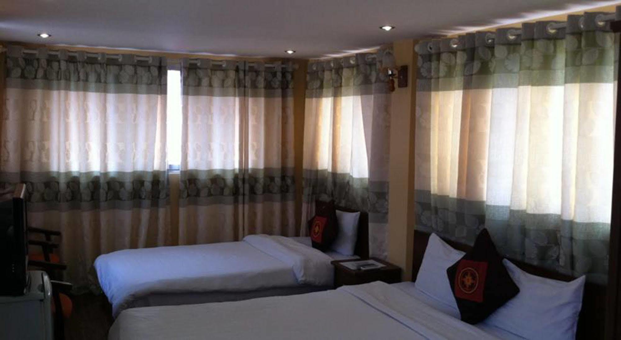 Hanoi Massive Hostel Eksteriør bilde